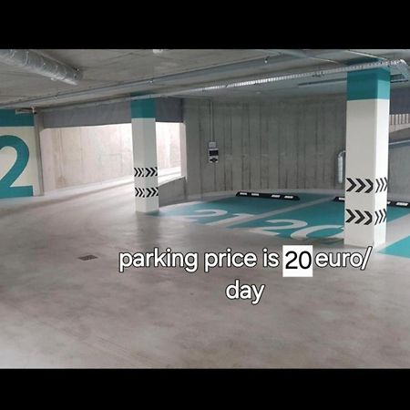 Happy Inn Emporia, Self Chek-In, Parking In The Underground Garage Vilnius Bagian luar foto